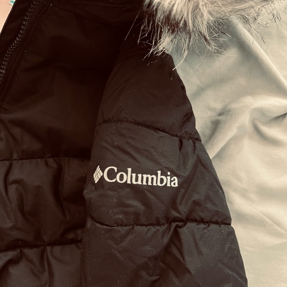 Columbia girls 6/6X Jacket - Fur Hood - Picture 2 of 4